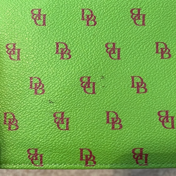 Dooney & Bourke wristlet - Picture 6 of 9